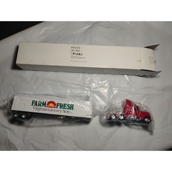 Vintage Farm Fresh Virginia's Grocery Store Truck Brand New In Box - Picture 2 of 12